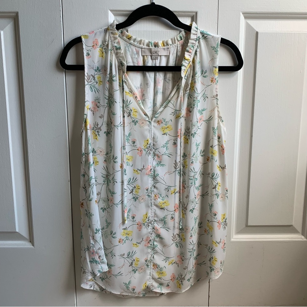 Floral Sleeveless Blouse